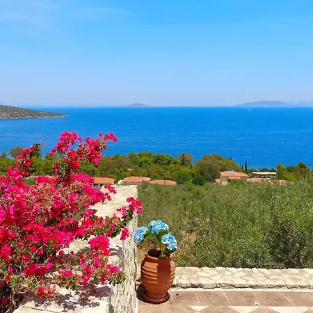 Luxury With Pool Overlooking A Majestic View Villa