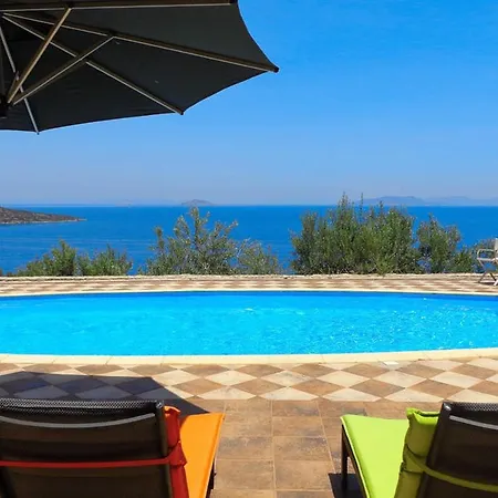 Villa Luxury With Pool Overlooking A Majestic View Epidaurus