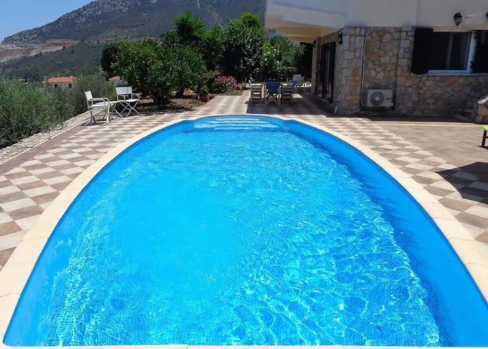 Luxury With Pool Overlooking A Majestic View 别墅 Epidaurus