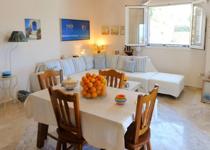 Luxury With Pool Overlooking A Majestic View 别墅