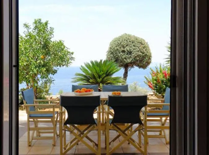 别墅 Luxury With Pool Overlooking A Majestic View